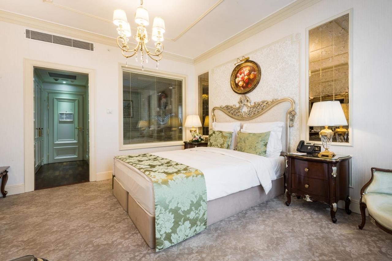 Hotel Rixos Khadisha Shymkent Exterior foto A bedroom at the hotel