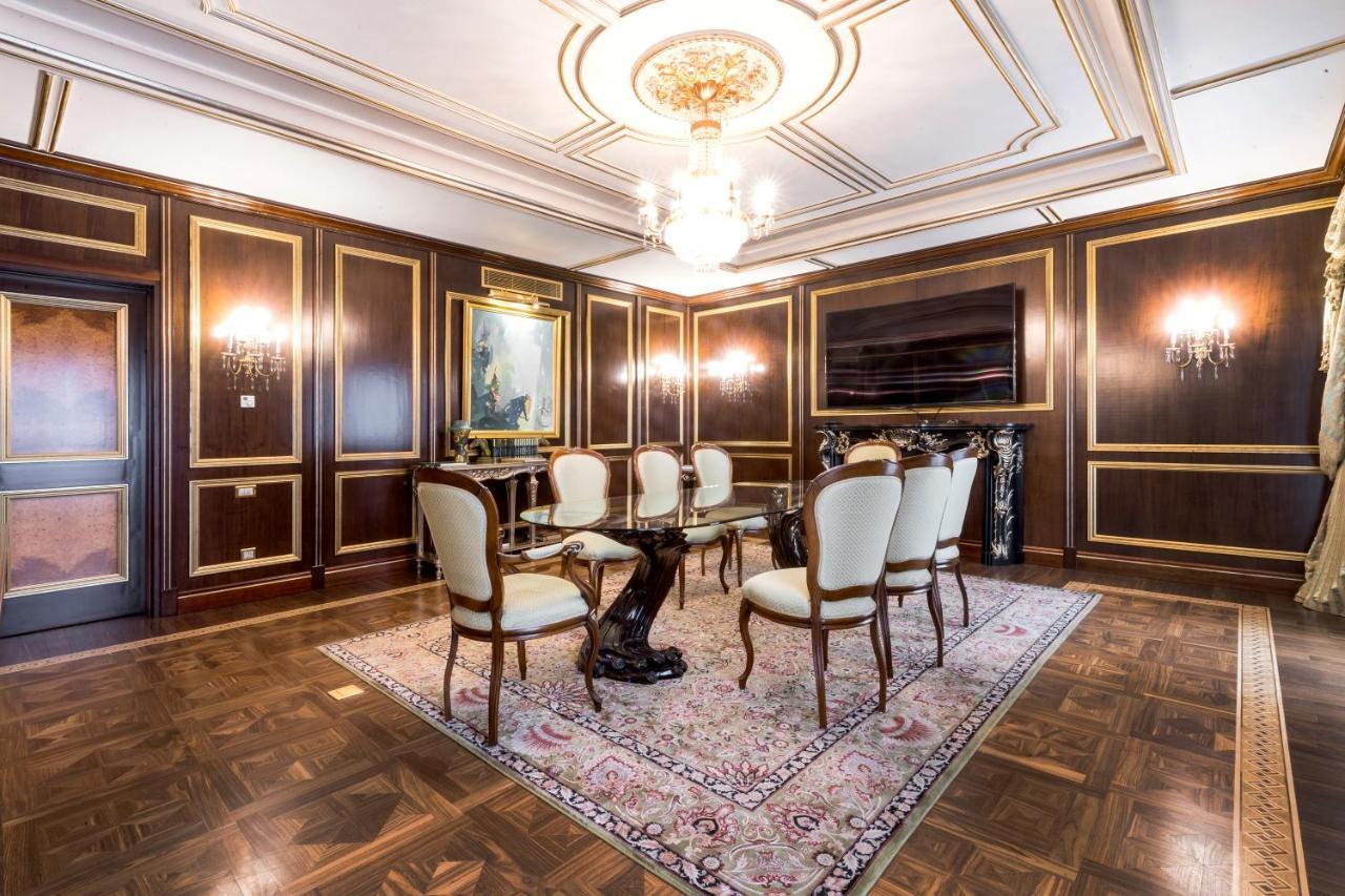 Hotel Rixos Khadisha Shymkent Exterior foto The interior of the club