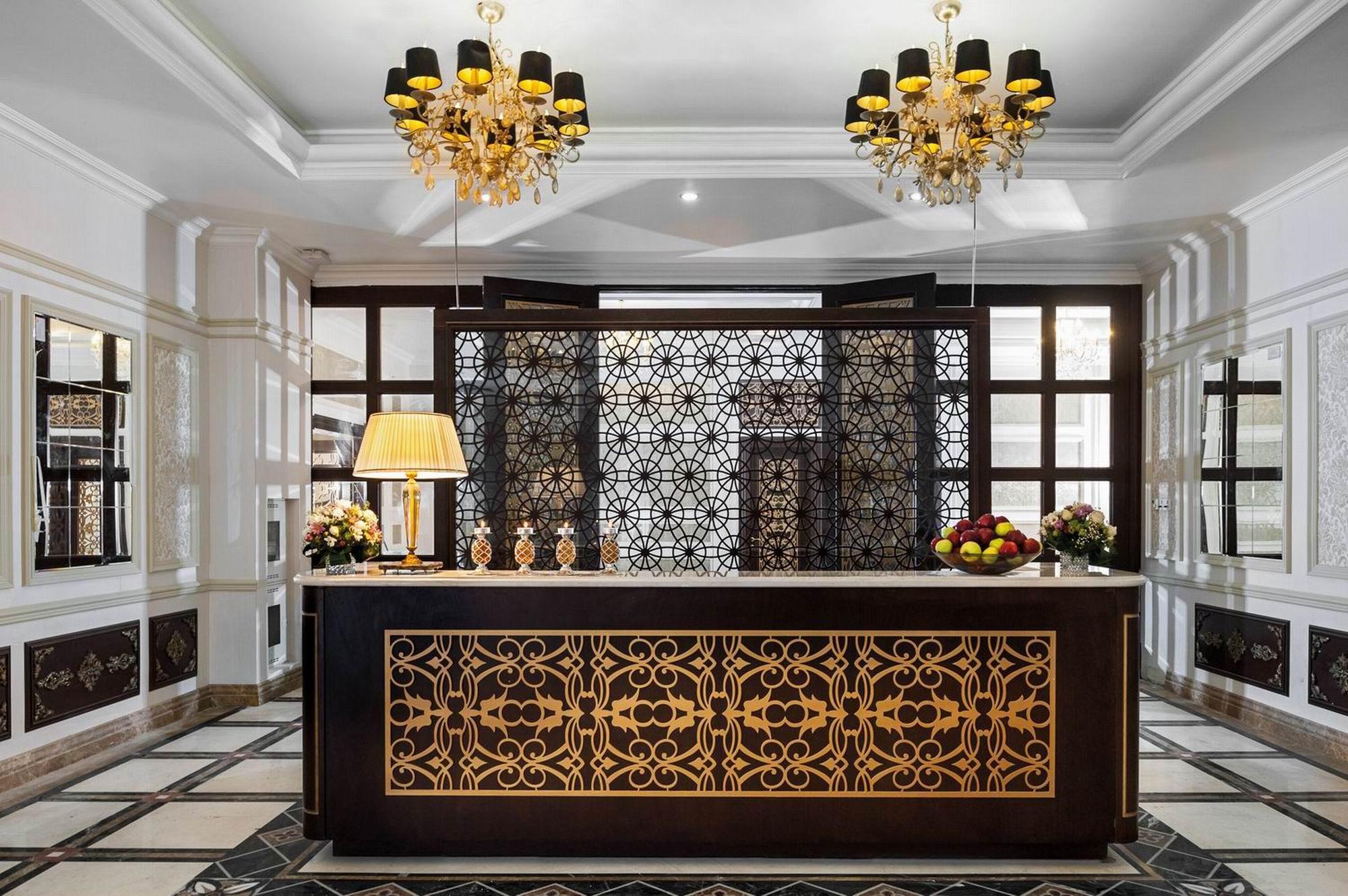 Hotel Rixos Khadisha Shymkent Exterior foto The hotel's lobby