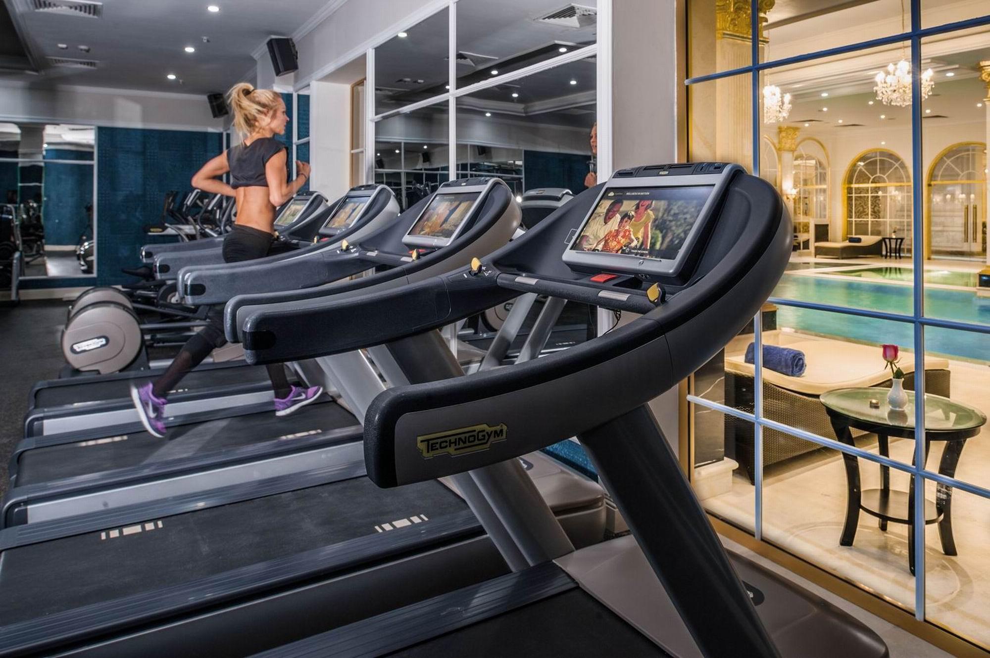 Hotel Rixos Khadisha Shymkent Exterior foto A treadmill