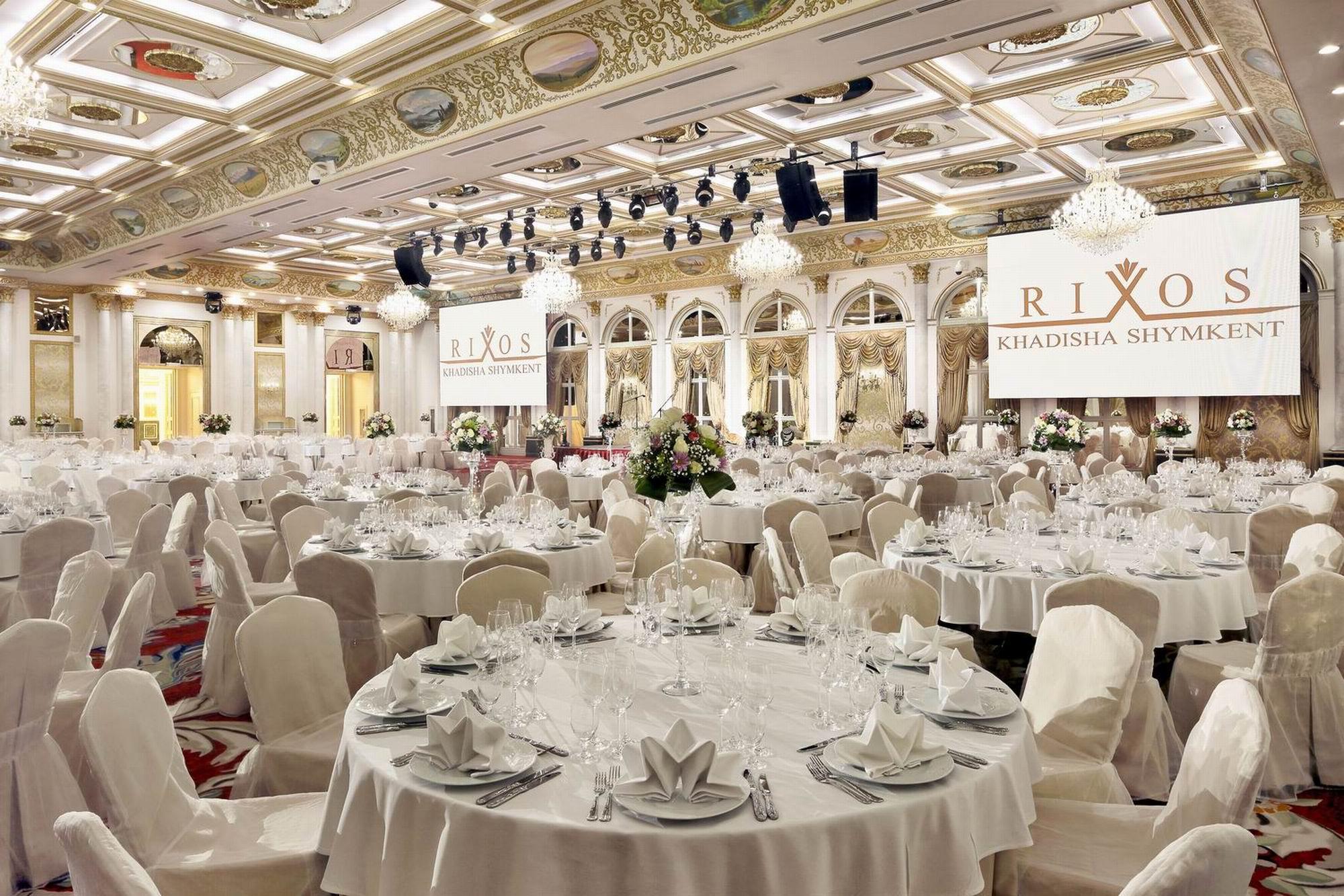 Hotel Rixos Khadisha Shymkent Exterior foto The ballroom of the Rixos Premium Budapest